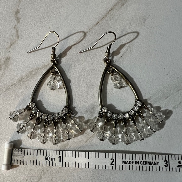 Elegant Vintage Gold and Crystal Teardrop Earrings - Picture 5 of 6